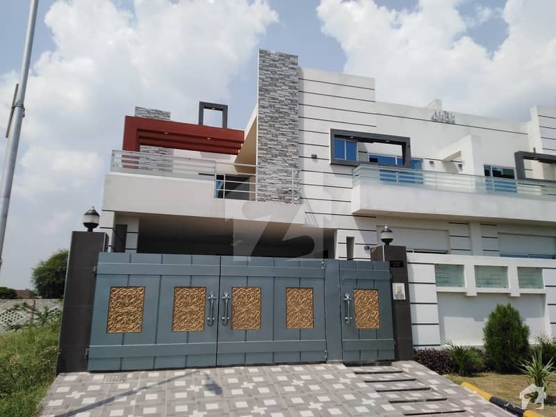 8 Marla House In Faisalabad Road Best Option