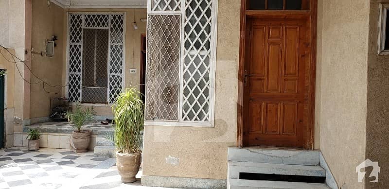 House For Grabs In 1350 Square Feet Arbab Road