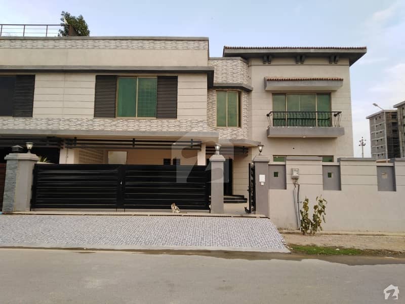 CORNER WEST OPEN Brigadier House Sec H For Sale In Askari 5 Malir Cantt Karachi