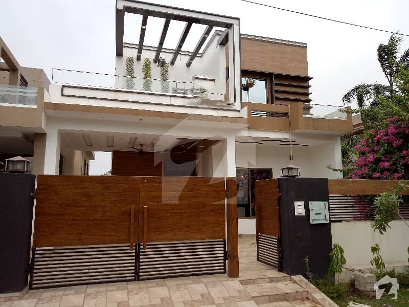 10 Marla Modern Style House Came For Sale In  Banker Society