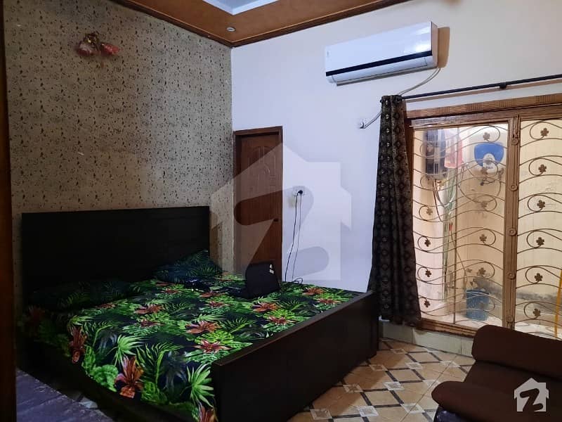 علامہ اقبال ٹاؤن لاہور میں 3 کمروں کا 3 مرلہ مکان 75 لاکھ میں برائے فروخت۔