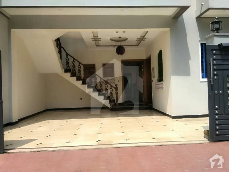 11 Marla Double Storey House For Sale In Pakistan Town Phase I  (ibechs) Islamabad