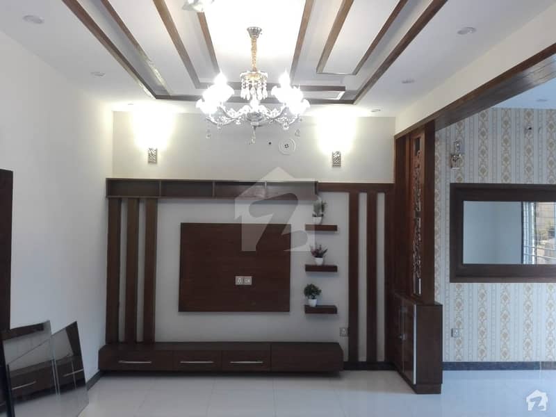 فارمانئیٹس ہاؤسنگ سکیم لاہور میں 3 کمروں کا 5 مرلہ مکان 47 ہزار میں کرایہ پر دستیاب ہے۔