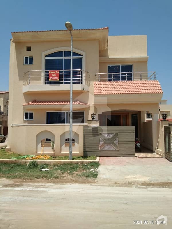 Beautiful 7 Marla Corner Designer House For Sale Usman Block Bahria Town Phase 8