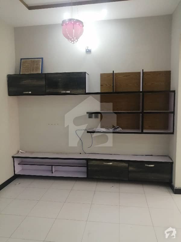 5 Marla Upper Portion With Extra Lend For Rent