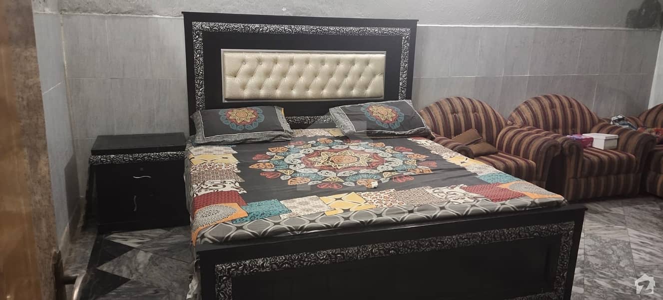 مدینہ ٹاؤن فیصل آباد میں 4 کمروں کا 5 مرلہ مکان 95 لاکھ میں برائے فروخت۔