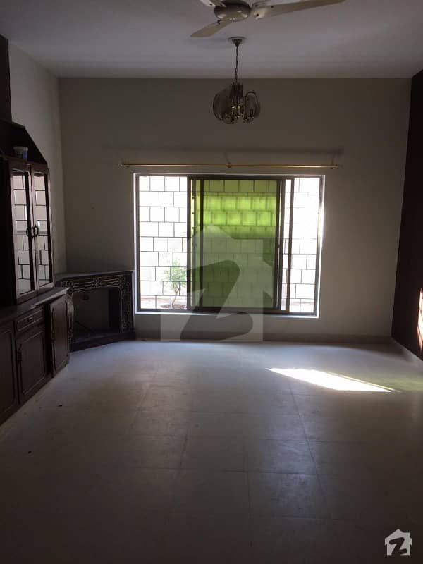 Beautiful Upper Portion For Rent On Wide Road