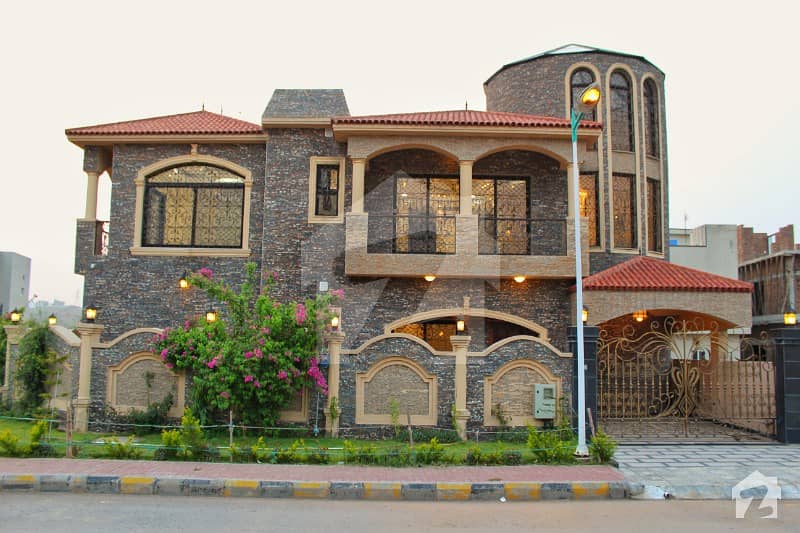 Luxurious 1 Kanal Corner Double Unit House For Sale Bahria Phase 8 Overseas Sector 6 Rawalpindi