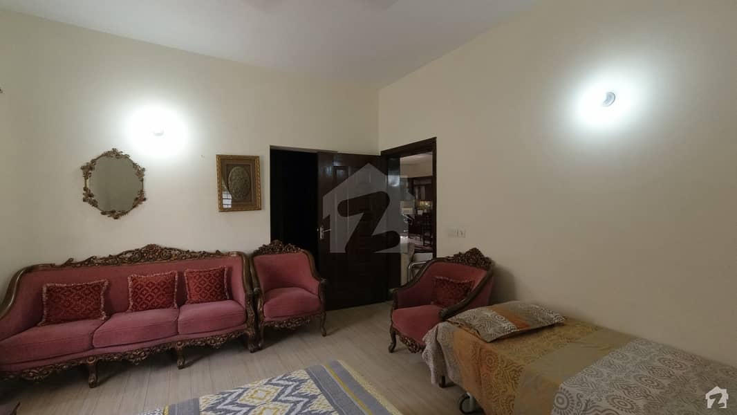 بحریہ ٹاؤن غوری بلاک بحریہ ٹاؤن سیکٹر B بحریہ ٹاؤن لاہور میں 5 کمروں کا 1.1 کنال مکان 4.7 کروڑ میں برائے فروخت۔