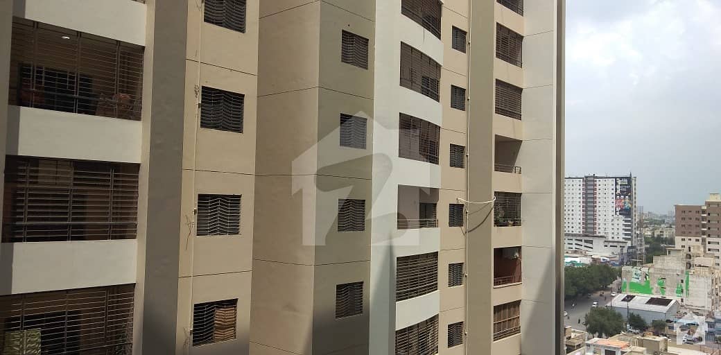 صائمہ رائل ریزیڈینسی راشد منہاس روڈ کراچی میں 3 کمروں کا 8 مرلہ فلیٹ 1.5 کروڑ میں برائے فروخت۔