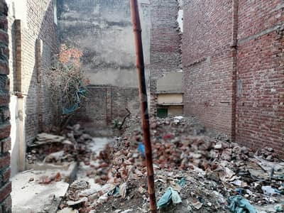 چوبرجی لاہور میں 3 مرلہ رہائشی پلاٹ 60 لاکھ میں برائے فروخت۔