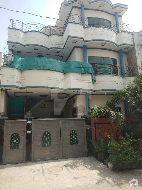 علامہ اقبال ٹاؤن بہاولپور میں 4 کمروں کا 5 مرلہ مکان 95 لاکھ میں برائے فروخت۔