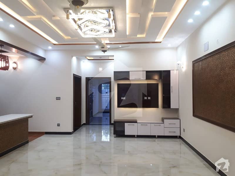 10 Marla Brand New House Corner Location Near Park In Sector M2-A Lake City Lahore
