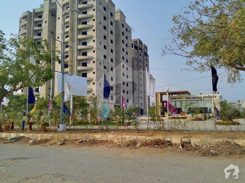 Chance Deal 200 Sq Yds Commercial Plot For Sale At Gulshan-e-roomi