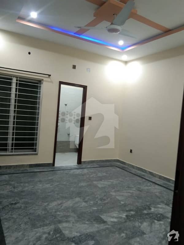 1125 Square Feet House In Stunning Formanites Housing Scheme Is Available For Rent