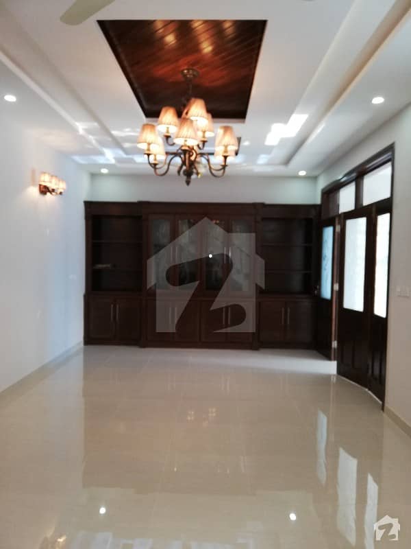 A 2450 Square Feet House Has Landed On Market In G-13 Of G-13