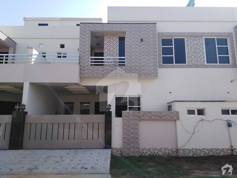 Ready To Buy A House 5 Marla In Faisalabad