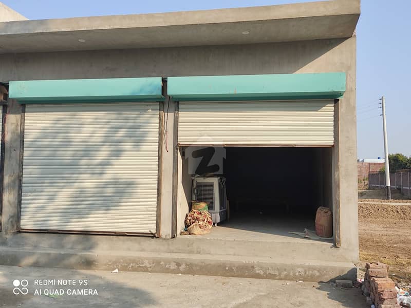 Shop For Grabs In 250 Square Feet Sialkot Bypass