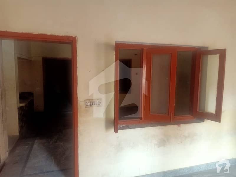 1125 Square Feet House Ideally Situated In Baghbanpura