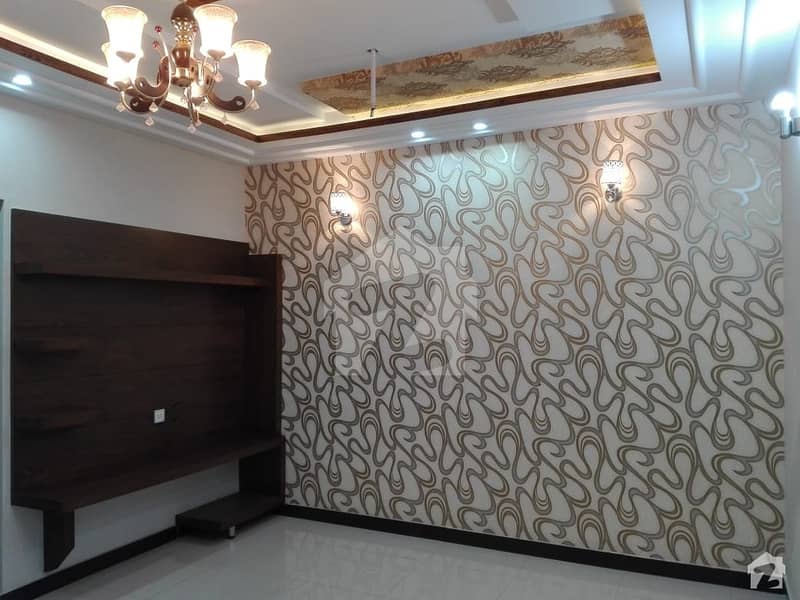 House For Grabs In 3.5 Marla Lahore