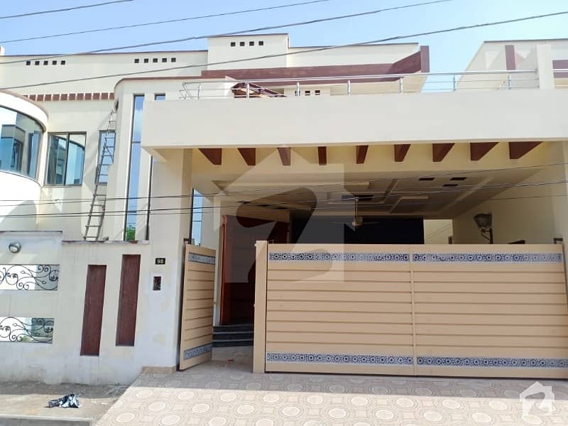 11 Marla House Available For Rent Madina Town Khayban Colony