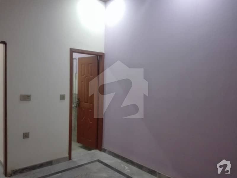 5 Marla Flat In Lahore Is Available For Rent