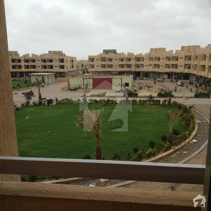 3 Bedrooms Flat Available In Gohar Green City For Sale