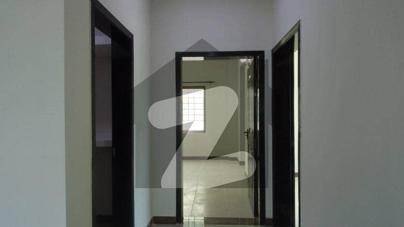 10 Marla Flat 2nd Floor For Rent In Askari 11 Lahore