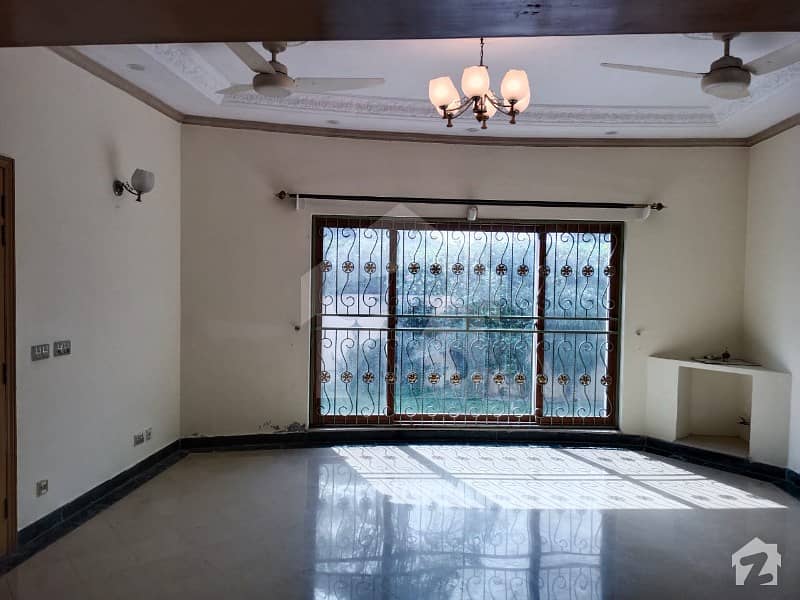 One Kanal Lower Portion Wich Basmint Avalible For Rent In Dha Lahore ;