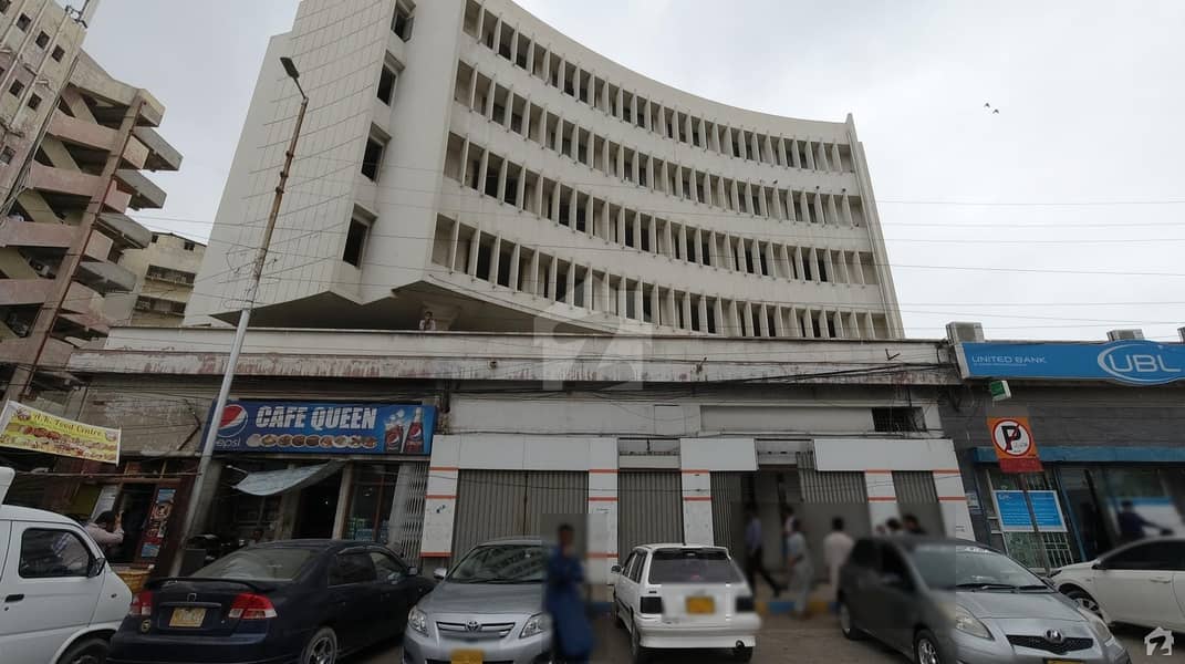 سوِل لائنز کراچی میں 14 مرلہ دفتر 16 لاکھ میں کرایہ پر دستیاب ہے۔