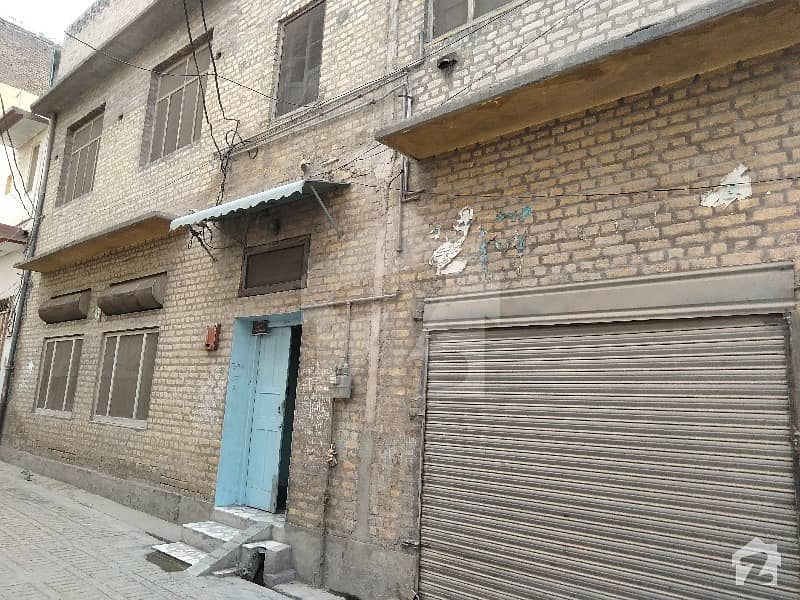 حشت نگری پشاور میں 7 کمروں کا 6 مرلہ مکان 3.8 کروڑ میں برائے فروخت۔