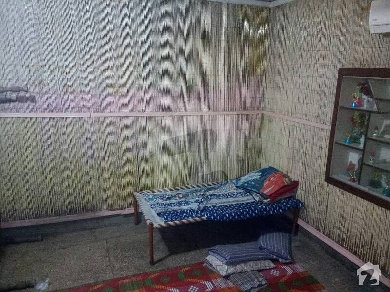 دھندھراں چک 66 جے بی فیصل آباد میں 3 کمروں کا 6 مرلہ مکان 60 لاکھ میں برائے فروخت۔