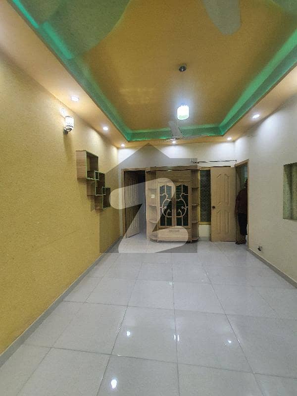 میسرائل روڈ راولپنڈی میں 6 کمروں کا 6 مرلہ مکان 45 ہزار میں کرایہ پر دستیاب ہے۔