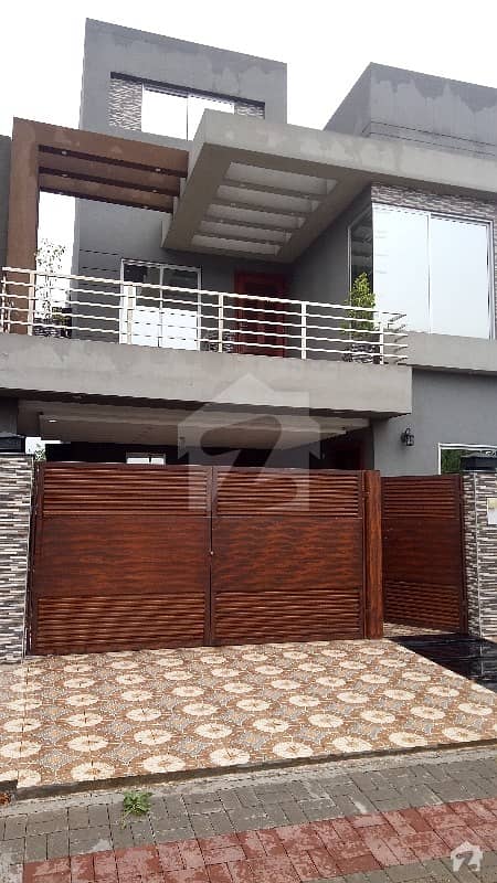 9 Marla double story newly constructed house for sale