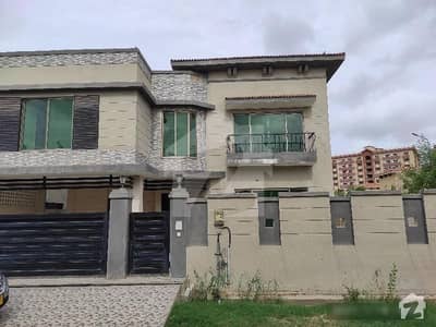 Newly 500 Sq Yrd Brigadier House Available Malir Cannt karachi. Newly 500 Sq Yrd Brigadier House Available Malir Cannt karachi.