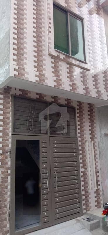 کماہاں روڈ لاہور میں 2 کمروں کا 2 مرلہ مکان 25 لاکھ میں برائے فروخت۔