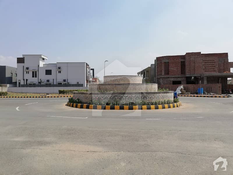 1350 Square Feet Commercial Plot For Sale In Gujranwala