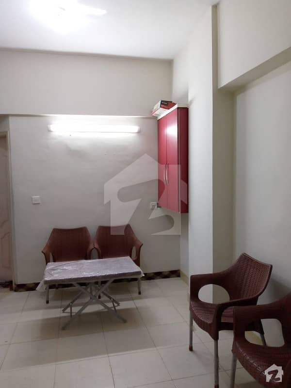 یونیورسٹی روڈ کراچی میں 2 کمروں کا 5 مرلہ فلیٹ 75 لاکھ میں برائے فروخت۔