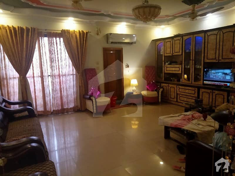 Flat For Sale Is Readily Available In Prime Location Of Latifabad Unit 6