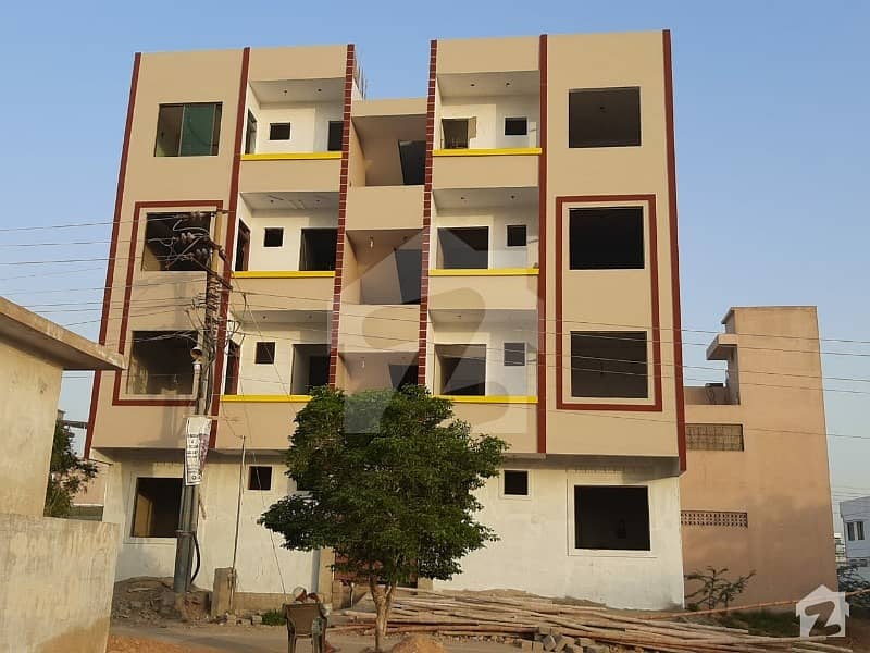 زینت آباد سکیم 33 کراچی میں 2 کمروں کا 3 مرلہ فلیٹ 52 لاکھ میں برائے فروخت۔