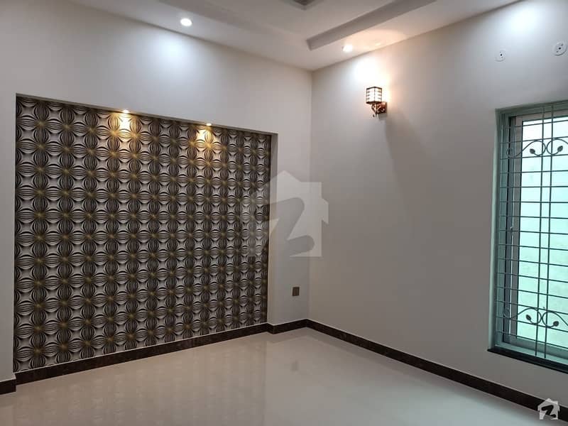 Your Search Ends Right Here With The Beautiful House In Model Town At Affordable Price Of Pkr Rs 82,000