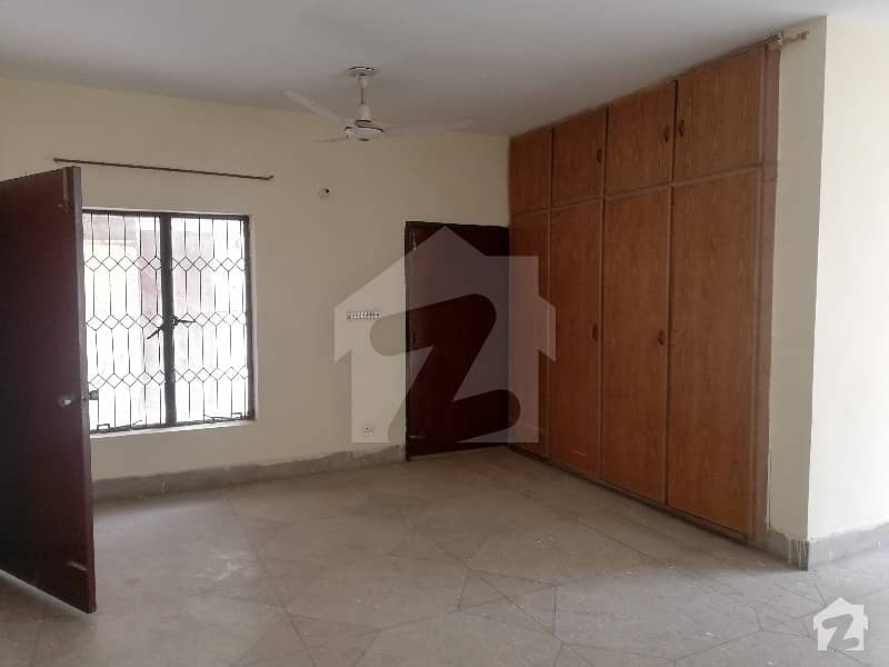 10-Marla Full House For Rent Prime Location near Wahdat Road