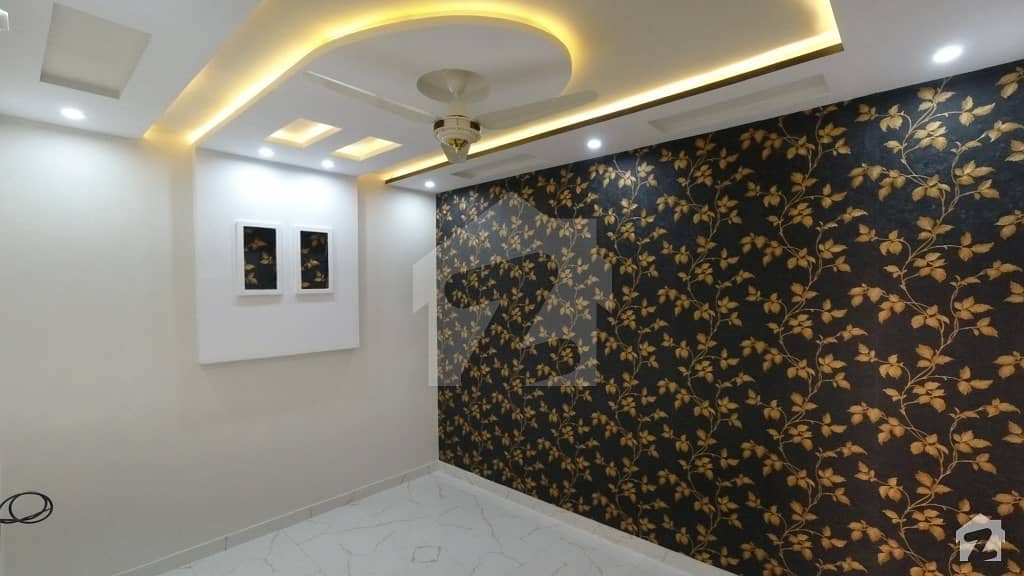 رضوان گارڈن سکیم لاہور میں 4 کمروں کا 7 مرلہ مکان 1.5 کروڑ میں برائے فروخت۔