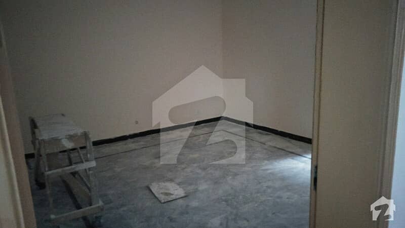 G-9 1350 Square Feet House Up For Rent