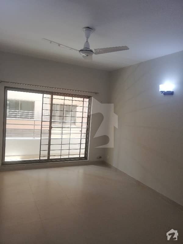 12 Marla Apartment 1st Floor Brand New, Askari 10 Sector F Price 3.20 Crore