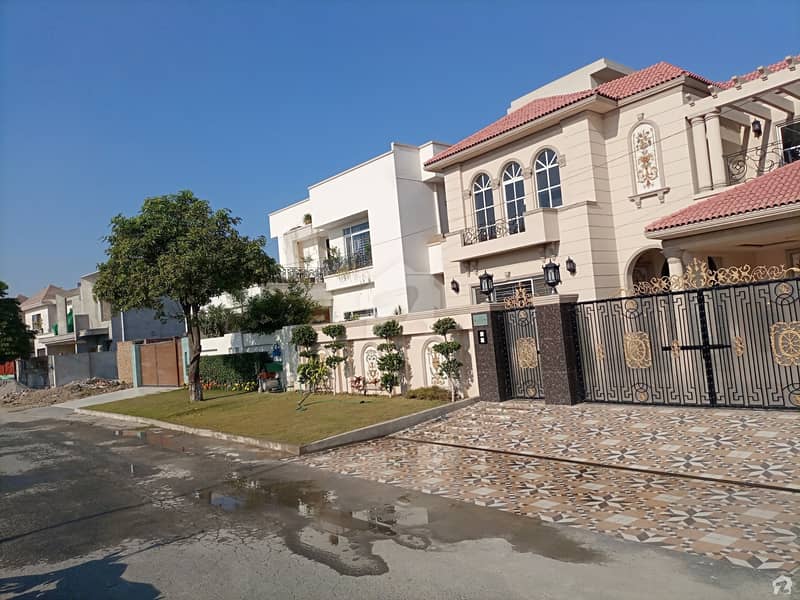 1 Kanal House In Stunning DC Colony Is Available For Sale DC Colony