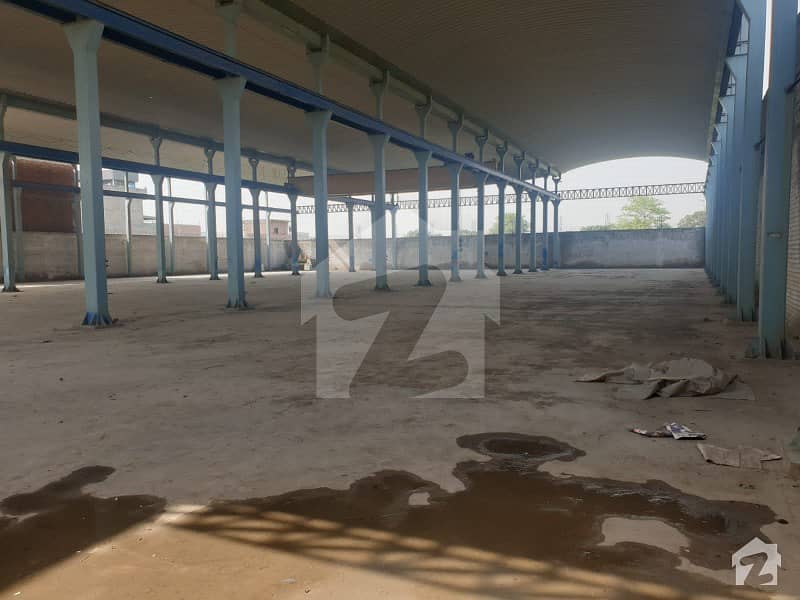 10 Kanal Warehouse For Sale Located On Hot Location
