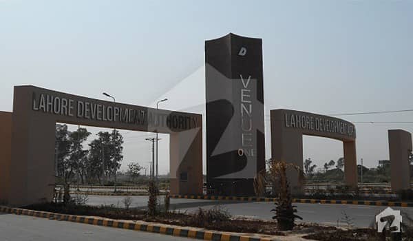 ایل ڈی اے ایوینیو ۔ بلاک سی ایل ڈی اے ایوینیو لاہور میں 10 مرلہ رہائشی پلاٹ 94 لاکھ میں برائے فروخت۔