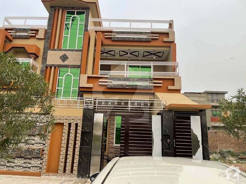 10 Marla VIP Corner House For Sale In Hayatabad Phase 7 Good Location House