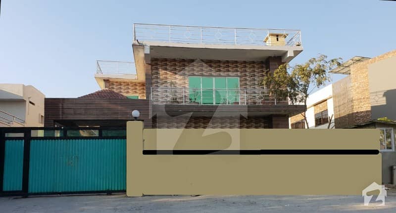 Beautiful 9 Bedroom House Near Serena Hotel